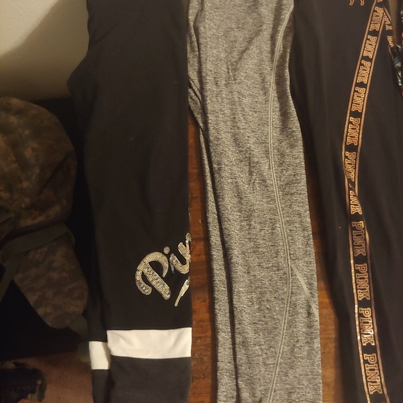 Victoria Secret Yoga Pants / Leggings - Picture 2 of 5